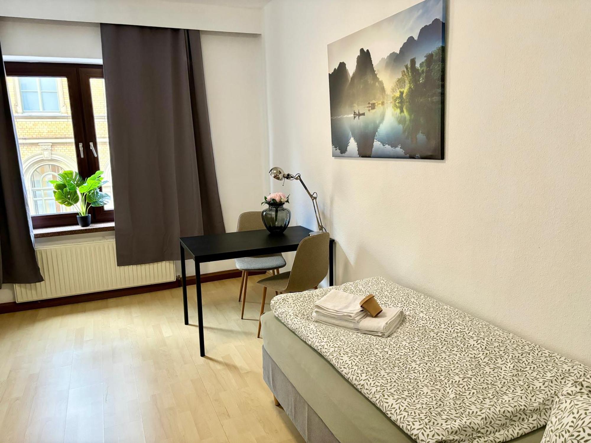 Harmony - Ganzes Appartement 3 Schlafzimmer City Meiningen Exterior photo
